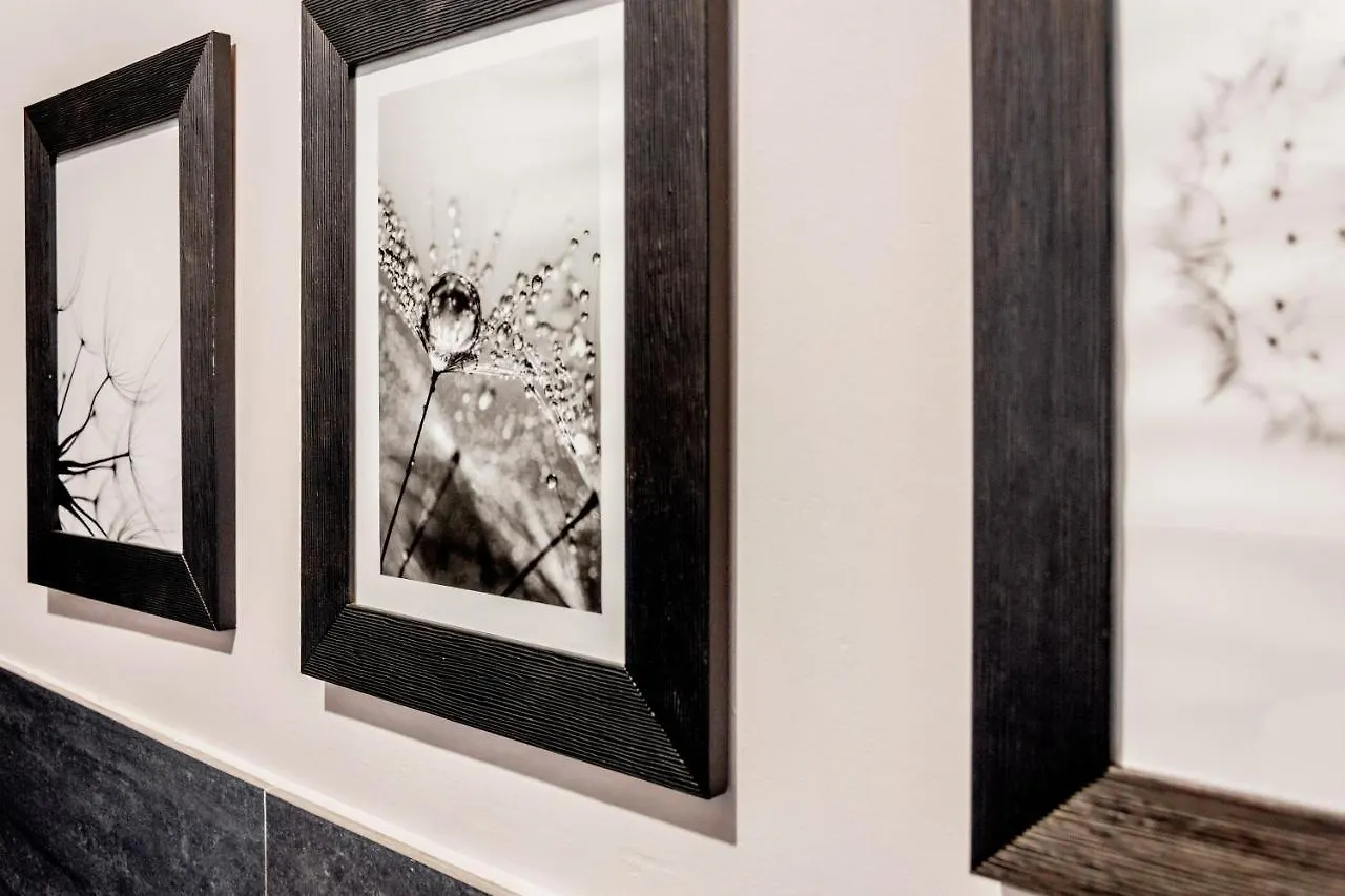 Appartement Modern Simplicity In Milan Centre