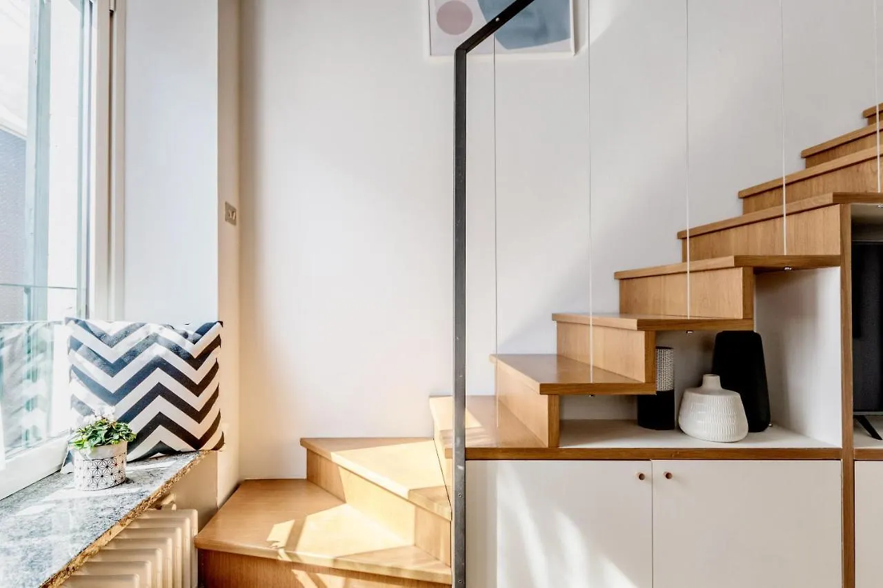 Ferienwohnung Modern Simplicity In Milan Centre Apartment