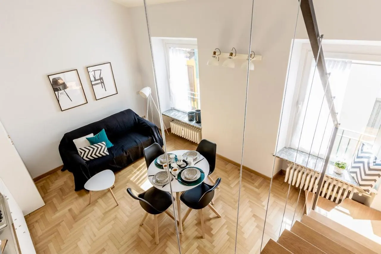 Apartment Ferienwohnung Modern Simplicity In Milan Centre Italien